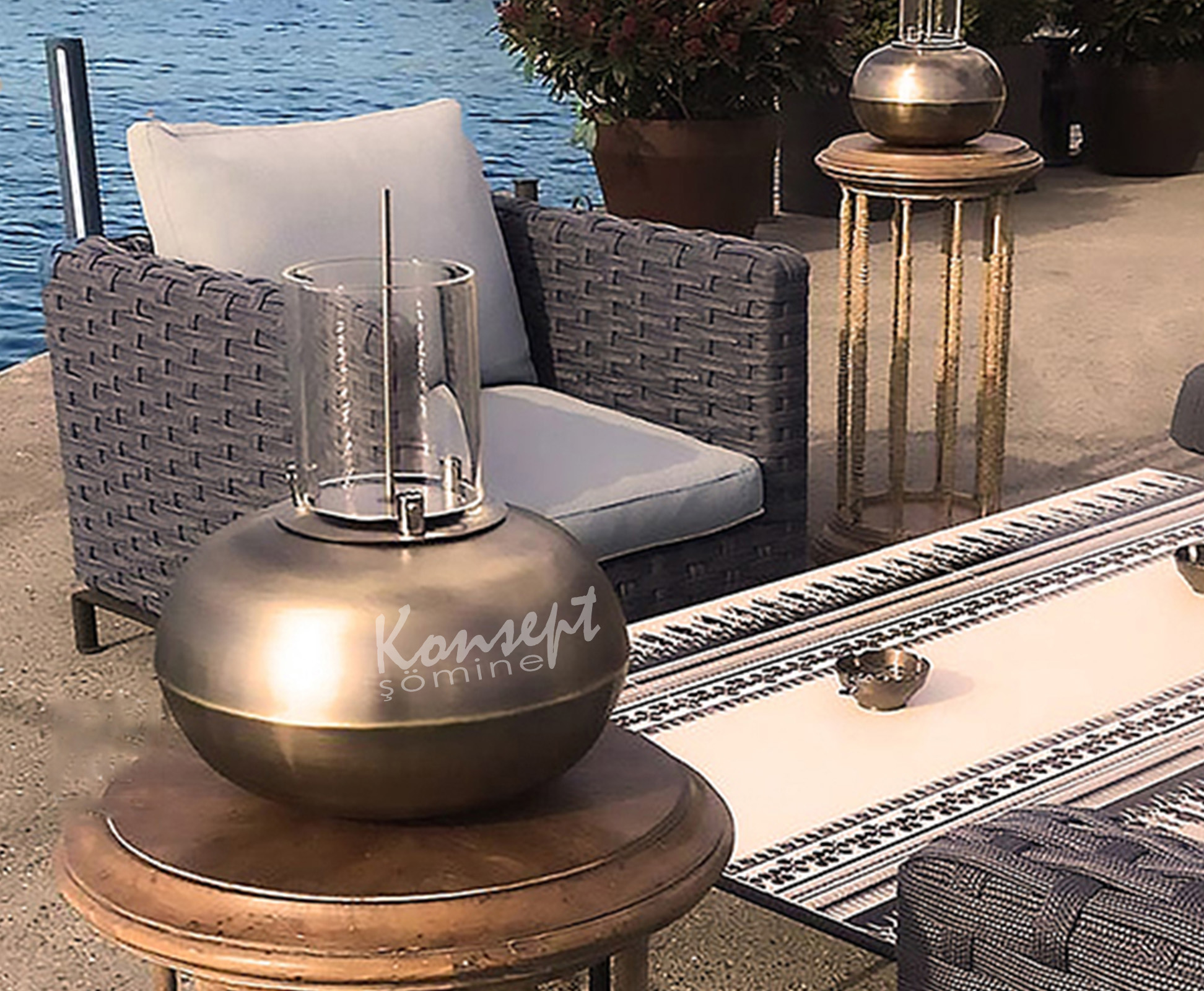 Portable ethanol fireplace 23